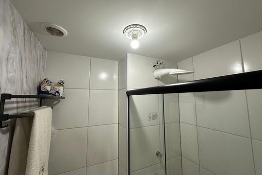 Banheiro de apartamento à venda com 2 quartos, 36m² em Várzea da Barra Funda, São Paulo