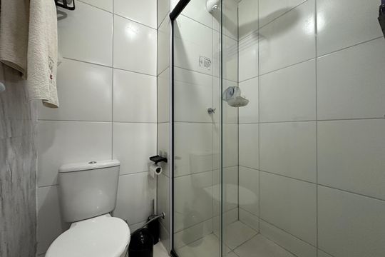 Banheiro de apartamento à venda com 2 quartos, 36m² em Várzea da Barra Funda, São Paulo