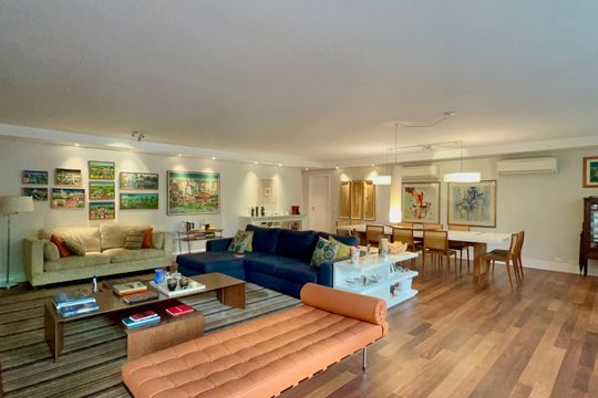 Apartamento à venda com 3 quartos, 226m² em Jardim Paulista, São Paulo