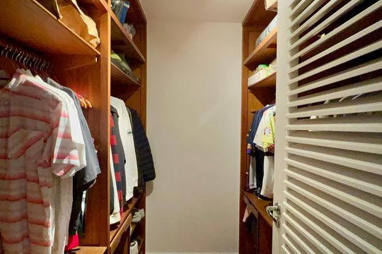 Quarto 1 de apartamento à venda com 3 quartos, 226m² em Jardim Paulista, São Paulo