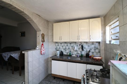 Cozinha C3 de casa para alugar com 4 quartos, 250m² em Jardim Santa Teresinha, São Paulo