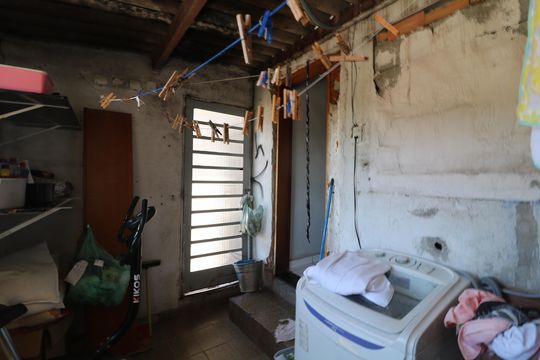 Área de Serviço de casa para alugar com 4 quartos, 250m² em Jardim Santa Teresinha, São Paulo