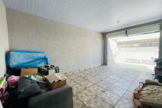 Garagem de casa à venda com 3 quartos, 180m² em Vila Florida, Guarulhos