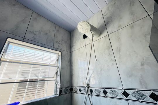Banheiro 1 de casa à venda com 3 quartos, 180m² em Vila Florida, Guarulhos