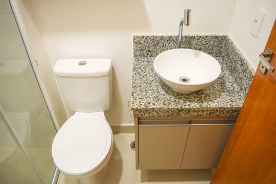 Banheiro de apartamento para alugar com 1 quarto, 27m² em Tatuapé, São Paulo