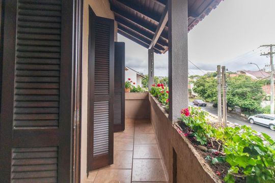 Varanda do Quarto 4 de casa à venda com 4 quartos, 255m² em Aberta dos Morros, Porto Alegre