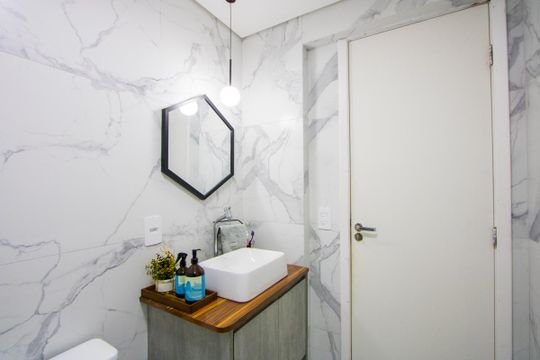 Banheiro de apartamento à venda com 2 quartos, 47m² em Jardim Jamaica, Santo André