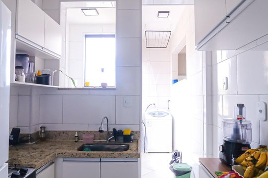 Cozinha de apartamento à venda com 2 quartos, 65m² em Inhaúma, Rio de Janeiro