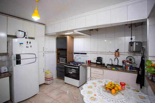 Cozinha de casa à venda com 3 quartos, 72m² em Conceição, Diadema