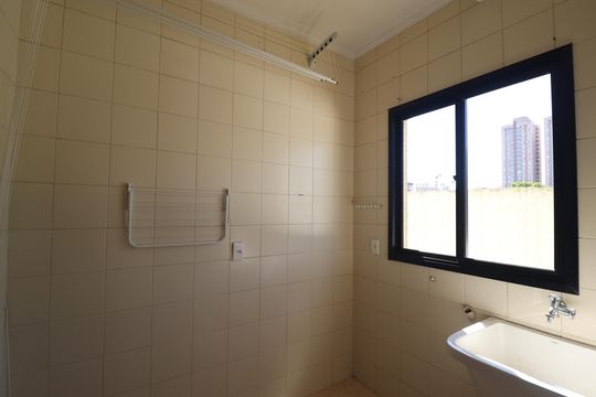 Área de Serviço de apartamento para alugar com 3 quartos, 100m² em Campestre, Santo André