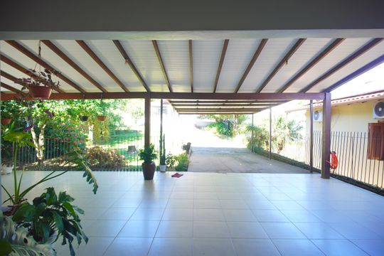 Vista da Sala de casa à venda com 2 quartos, 150m² em Canudos, Novo Hamburgo