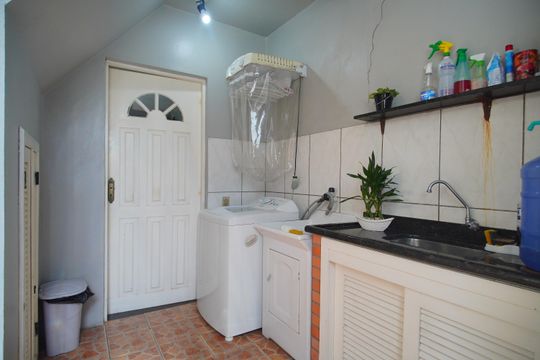 Área de Serviço de casa à venda com 2 quartos, 150m² em Canudos, Novo Hamburgo
