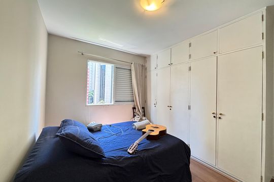 Quarto 1 de apartamento à venda com 2 quartos, 70m² em Chácara Itaim, São Paulo