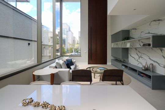 Sala de casa de condomínio à venda com 5 quartos, 800m² em Cerâmica, São Caetano do Sul