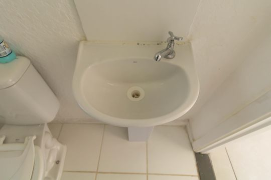 Banheiro de apartamento à venda com 2 quartos, 40m² em Colônia (zona Leste), São Paulo