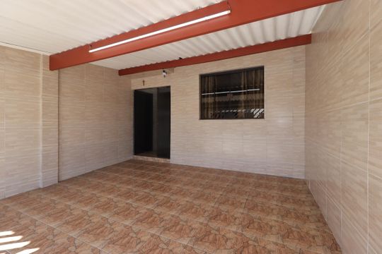 Garagem de casa à venda com 2 quartos, 119m² em Jardim Ipanema, Santo André