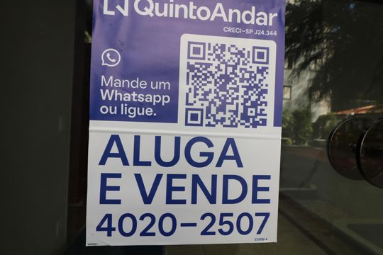 Fachada do bloco de apartamento à venda com 3 quartos, 60m² em Vila Ivone, São Paulo