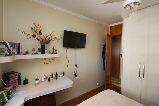 Quarto 3 de apartamento à venda com 3 quartos, 60m² em Vila Ivone, São Paulo