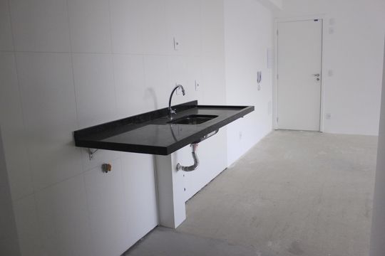 Cozinha de apartamento à venda com 2 quartos, 77m² em Jardim Flor da Montanha, Guarulhos