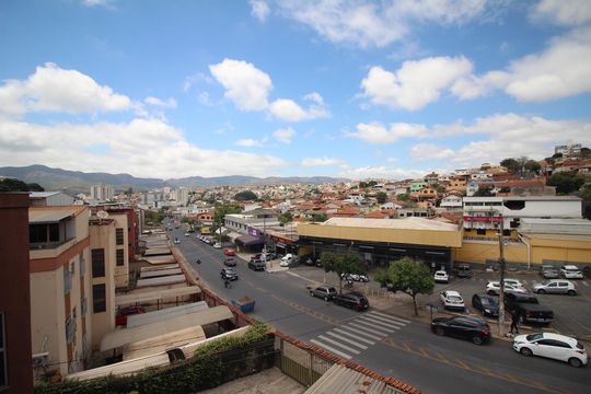 Vista Cobertura de apartamento à venda com 4 quartos, 200m² em Teixeira Dias (barreiro, Belo Horizonte