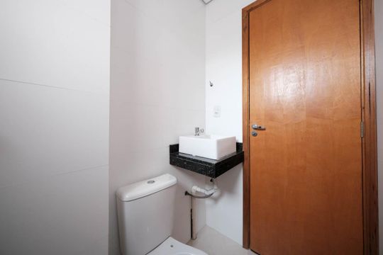 Banheiro de apartamento para alugar com 2 quartos, 38m² em Jardim Arize, São Paulo