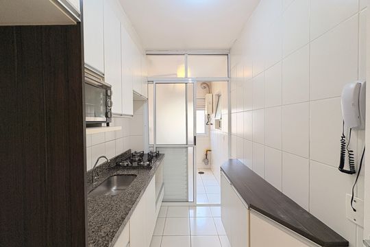 Cozinha de apartamento à venda com 3 quartos, 72m² em Jardim das Samambaias, Jundiaí