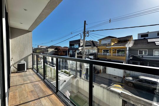 Sala (Segundo Andar) - Varanda de casa de condomínio à venda com 3 quartos, 300m² em Jacarepaguá, Rio de Janeiro