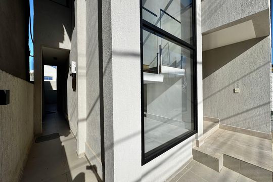 Área externa de casa de condomínio à venda com 3 quartos, 300m² em Jacarepaguá, Rio de Janeiro