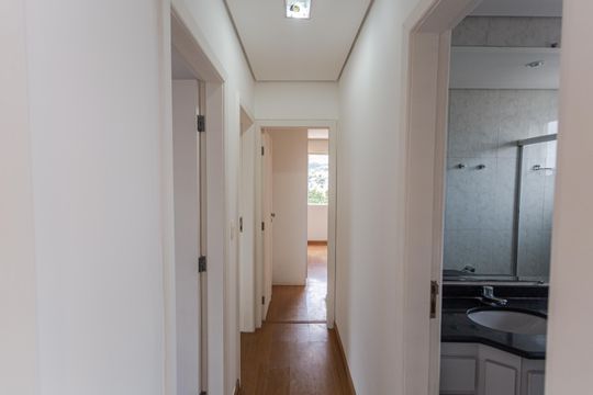 Apartamento à venda com 4 quartos, 217m² em Pompéia, Belo Horizonte