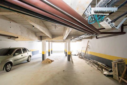 Garagem de kitnet/studio à venda com 1 quarto, 22m² em Centro, Diadema