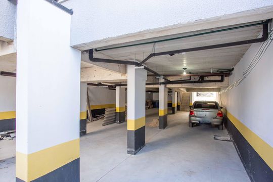 Garagem de kitnet/studio à venda com 1 quarto, 22m² em Centro, Diadema