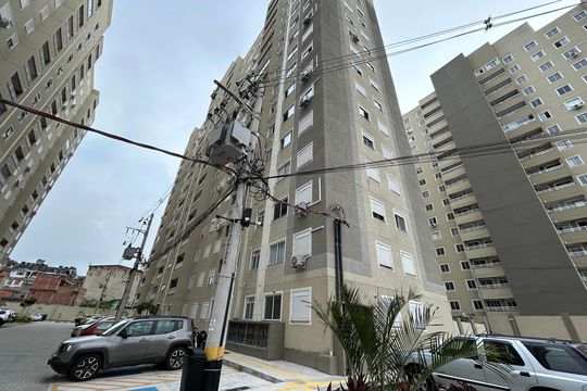 Fachada do bloco de apartamento à venda com 2 quartos, 48m² em Del Castilho, Rio de Janeiro