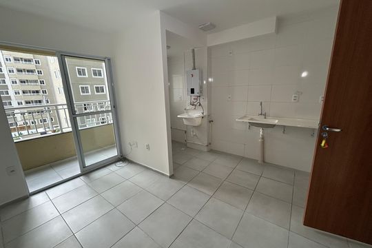 Sala de apartamento à venda com 2 quartos, 48m² em Del Castilho, Rio de Janeiro