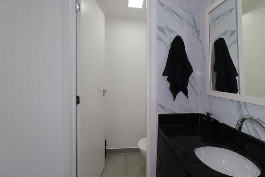 Banheiro de apartamento para alugar com 2 quartos, 53m² em Vila Sao Pedro, Santo André