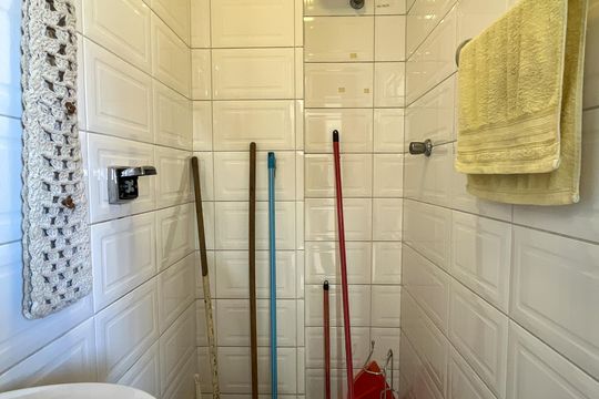 Banheiro de serviço de apartamento à venda com 3 quartos, 130m² em Vila Primavera, São Paulo