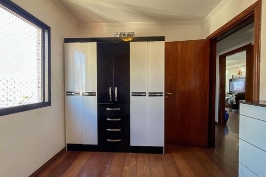 Quarto 1 de apartamento à venda com 3 quartos, 130m² em Vila Primavera, São Paulo