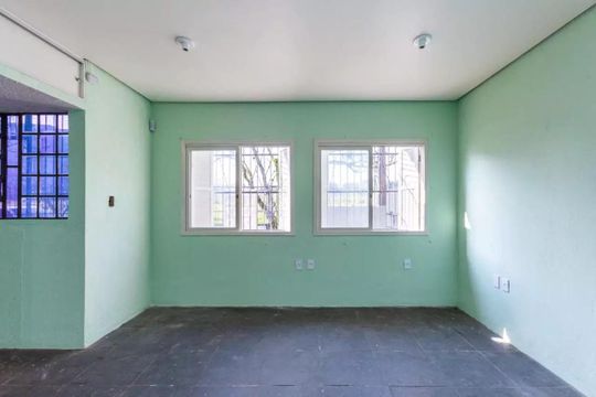 Casa à venda com 2 quartos, 80m² em Passo das Pedras, Porto Alegre
