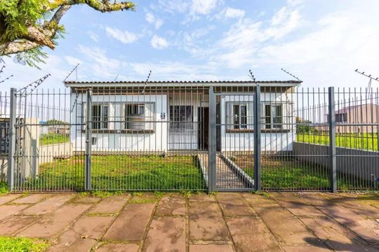 Fachada  de casa à venda com 2 quartos, 80m² em Passo das Pedras, Porto Alegre