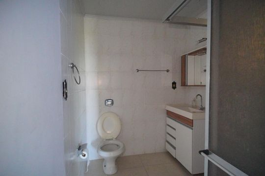 Banheiro de apartamento para alugar com 3 quartos, 208m² em Rondônia, Novo Hamburgo