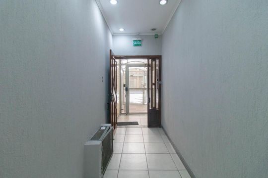 Entrada de apartamento para alugar com 2 quartos, 80m² em Centro Histórico, Porto Alegre