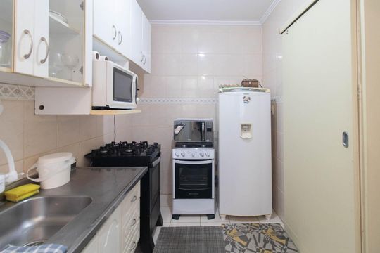 Cozinha e Área de Serviço de apartamento para alugar com 2 quartos, 80m² em Centro Histórico, Porto Alegre