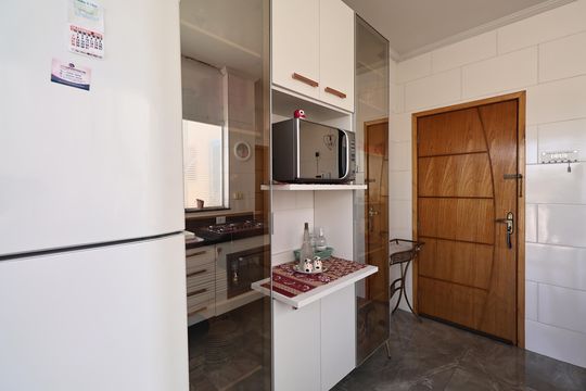 Cozinha de apartamento à venda com 2 quartos, 100m² em Jardim Ana Maria, Santo André