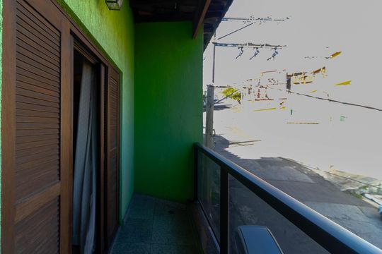Sacada de casa à venda com 2 quartos, 223m² em Cidade Continental, São Paulo