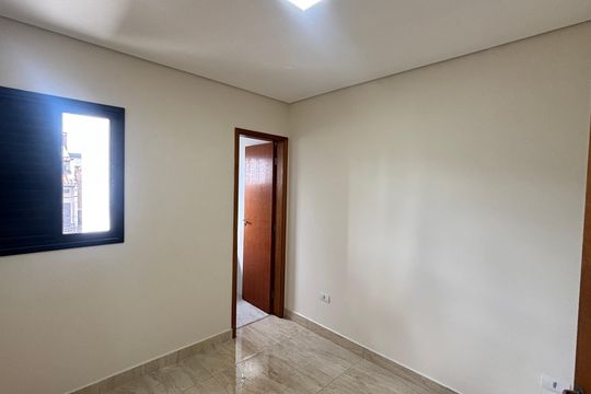 Suite de apartamento à venda com 2 quartos, 90m² em Vila Humaita, Santo André