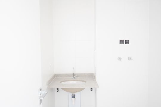 Banheiro de apartamento para alugar com 1 quarto, 26m² em Alto da Mooca, São Paulo