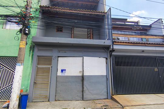 Fachada de casa para alugar com 5 quartos, 374m² em Santa Maria, Osasco