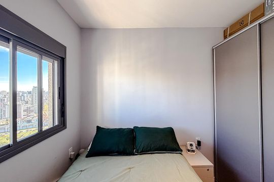 Quarto de kitnet/studio para alugar com 1 quarto, 28m² em Liberdade, São Paulo