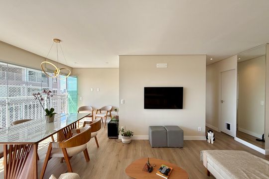 Sala de apartamento à venda com 3 quartos, 81m² em Santo Amaro, São Paulo