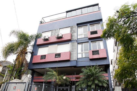 Fachada de apartamento para alugar com 3 quartos, 140m² em Petrópolis, Porto Alegre