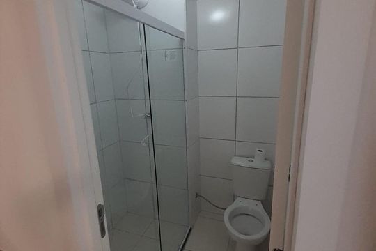 Banheiro de apartamento à venda com 2 quartos, 37m² em Parque Bristol, São Bernardo do Campo